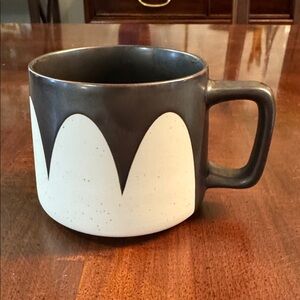 Starbucks Mug Speckled Drip Ceramic Tapered Pottery Coffee Cup Grey White 9 oz